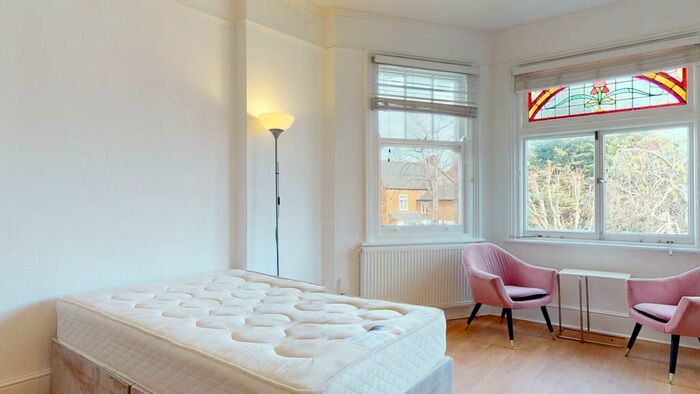 Studio To Rent In Exeter Road, NW2