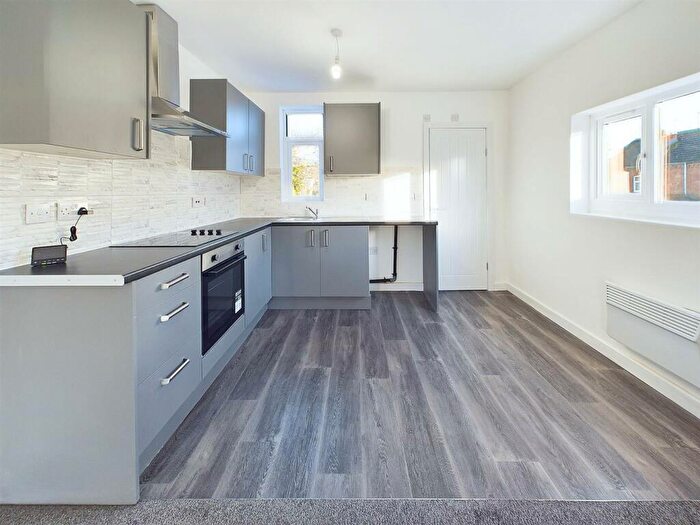 1 Bedroom Apartment To Rent In Holmsdale Road, Foleshill, Coventry, CV6