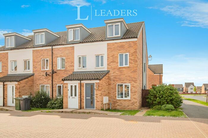 3 Bedroom End Of Terrace House To Rent In Reeve Way, Wymondham, NR18