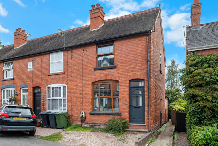 3 Bedroom End Of Terrace House For Sale In Orchard Road, Bromsgrove, B61