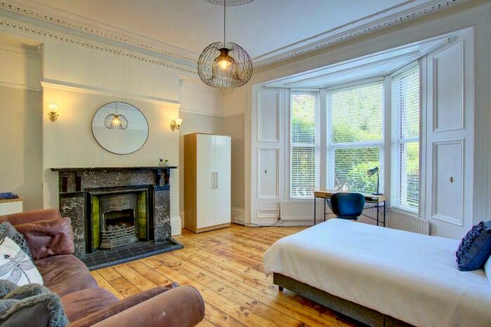 6 Bedroom Terraced House To Rent In (£pppw) Chester Crescent, Newcastle Upon Tyne, NE2