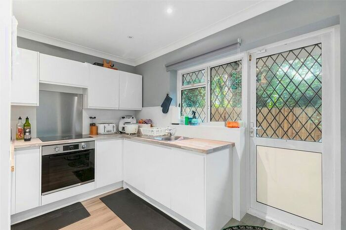 5 Bedroom Detached House To Rent In Highfield Hill, London, SE19