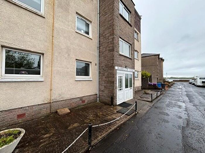 2 Bedroom Flat To Rent In Hamilton Court, Largs, KA30