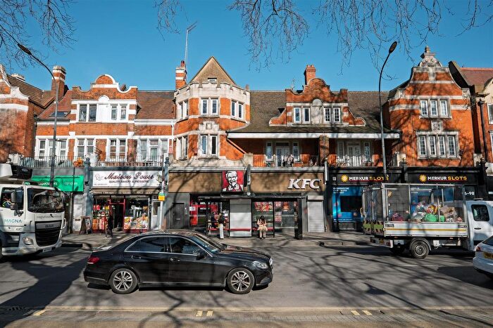 1 Bedroom Flat To Rent In Uxbridge Road, Shepherds Bush, London, W12