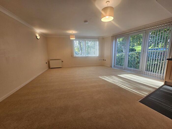 2 Bedroom Flat For Sale In Parsonage Lane, Brighouse, HD6