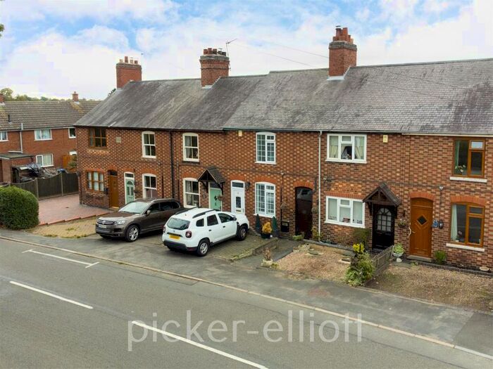 3 Bedroom Terraced House For Sale In Barton Road, Barlestone, CV13