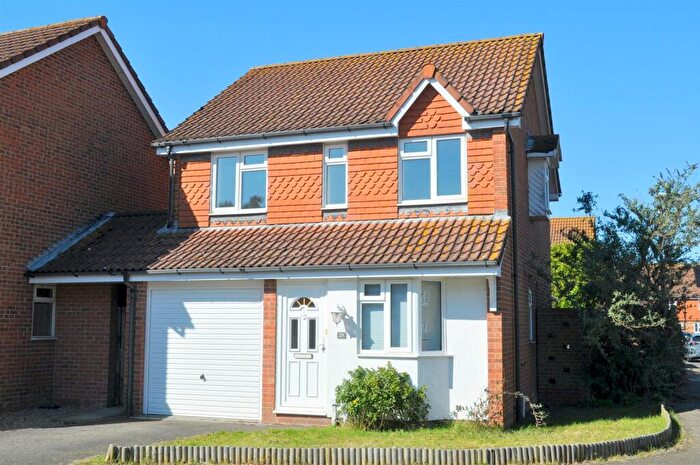 3 Bedroom Detached House To Rent In The Portlands, Sovereigh Harbour South Eastbourne, BN23