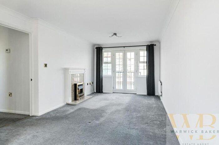 2 Bedroom Apartment To Rent In Anchor Close, Shoreham By Sea, BN43