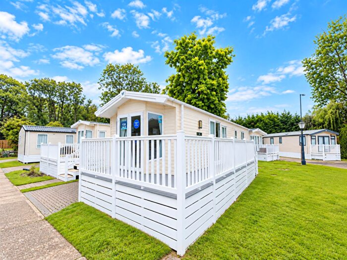 2 Bedroom Park Home For Sale In Monkton Street, Monkton, Ramsgate, CT12