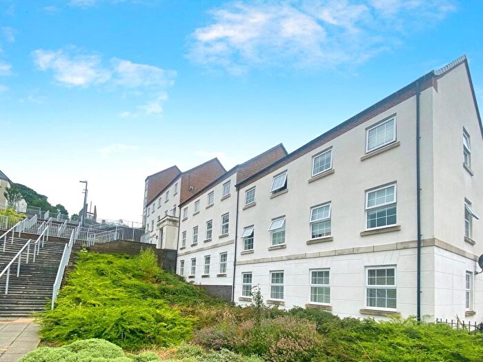 2 Bedroom Flat To Rent In Long Kiln Road, Nuneaton, Warwickshire, CV10