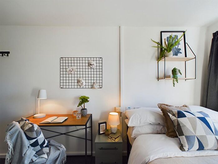 6 Bedroom Terraced House To Rent In , Brookside, Derby, DE1