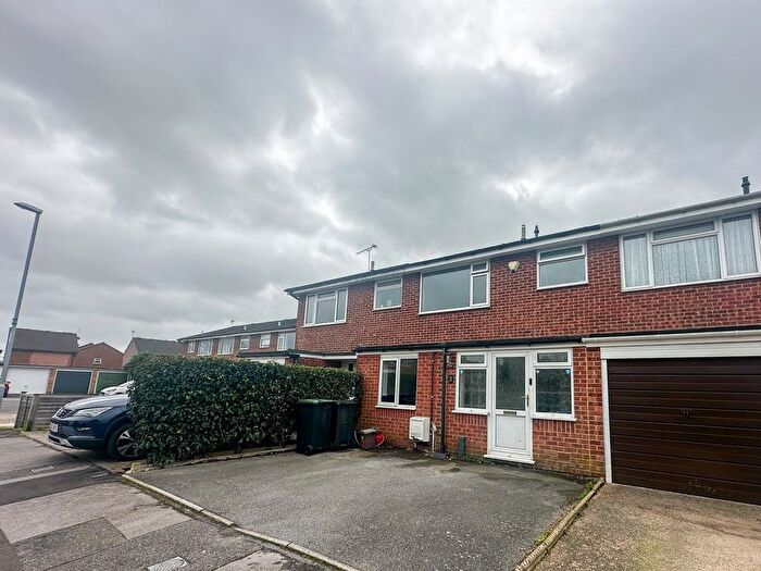 4 Bedroom Terraced House To Rent In Richmond Road, Wimborne, BH21