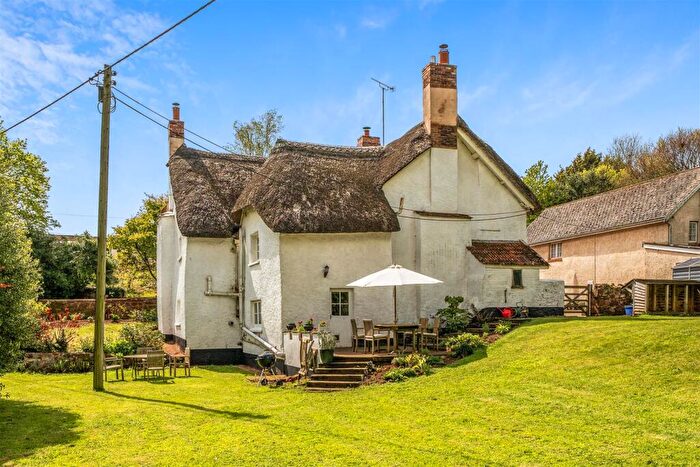 6 Bedroom Detached House For Sale In Towsington Lane, Exminster, Exeter, EX6