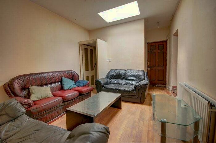 8 Bedroom Property To Rent In Manor House Road, Jesmond, Newcastle Upon Tyne, NE2