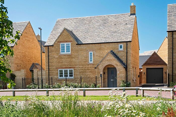 3 Bedroom Detached House For Sale In Claudius Drive, Moreton-In-Marsh, GL56