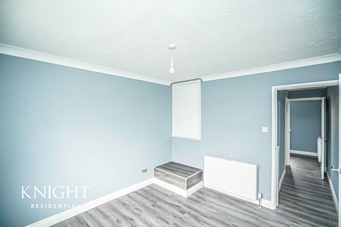 2 Bedroom Semi-Detached House For Sale In Adelaide Drive, Colchester, CO2