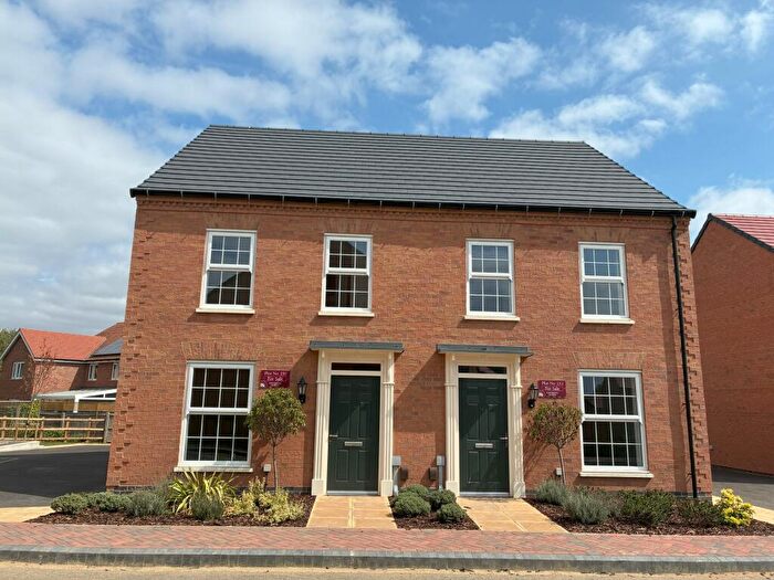 3 Bedroom Semi Detached House For Sale In Shandon Leys Off Bromham Road Bedford Bedfordshire, MK40