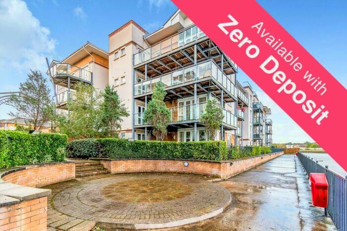 2 Bedroom Flat To Rent In Hawkswood Road, Bitterne, Southampton, SO18