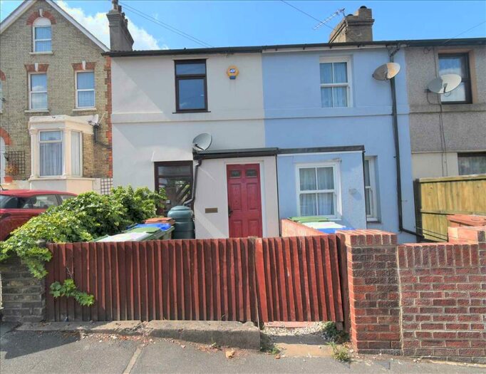 3 Bedroom House To Rent In Station Road, Crayford, DA1