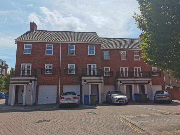 3 Bedroom House To Rent In Thomas Wyatt Close, Norwich, NR2