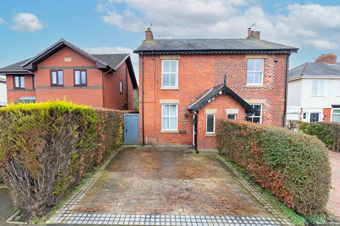 3 Bedroom Semi Detached House To Rent In Broad Oak Lane, Penwortham, PR1