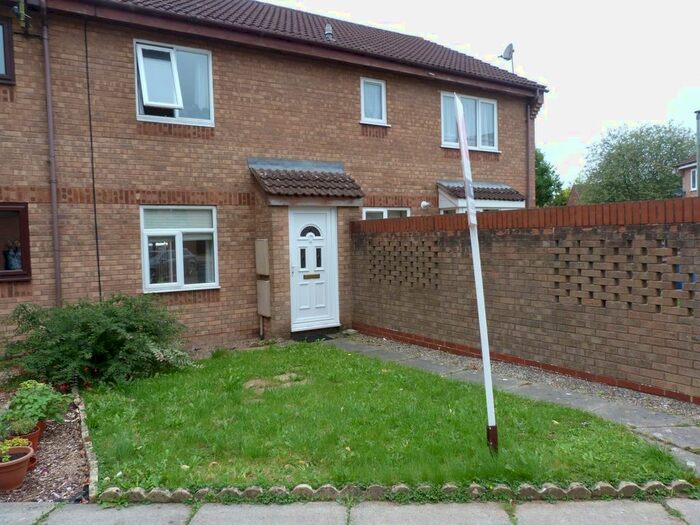 2 Bedroom Semi-Detached House To Rent In Walnut Drive, Tiverton, EX16