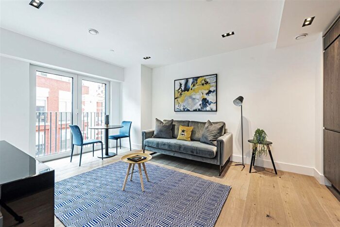 1 Bedroom Flat To Rent In Keybridge Tower, Exchange Gardens, London, Vauxhall, SW8
