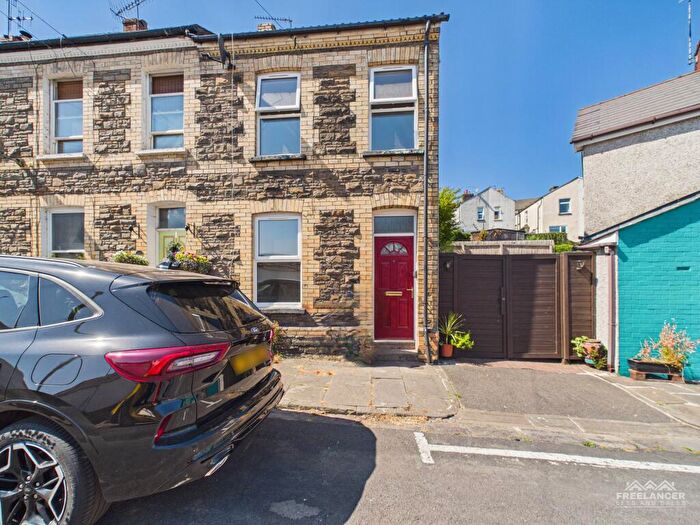 2 Bedroom End Of Terrace House For Sale In Rose Street, Newport, NP20