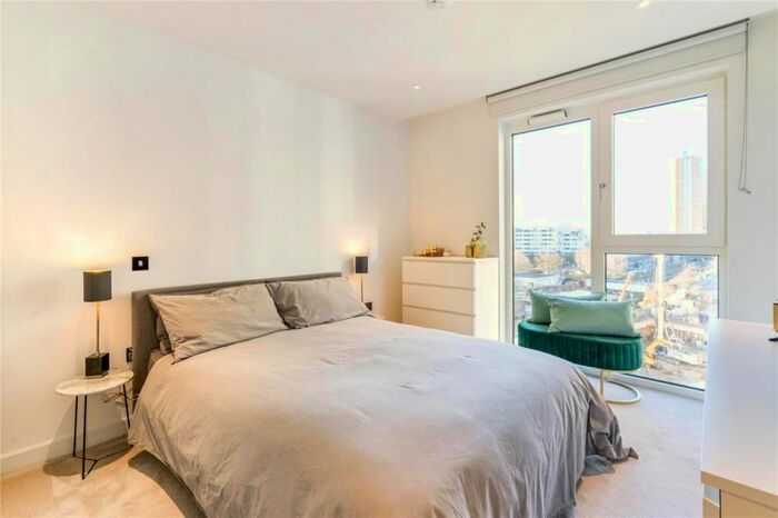 1 Bedroom Flat To Rent In Lincoln Apartments, White City, W12
