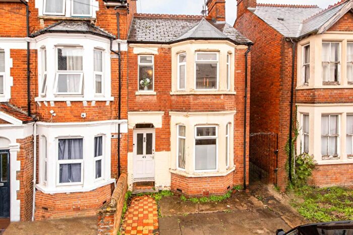 5 Bedroom Semi-Detached House To Rent In Bartlemas Road, East Oxford, OX4