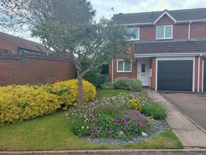 3 Bedroom Semi-Detached House To Rent In Mandarin Way, Whetstone, Leicester, Leicestershire., LE8
