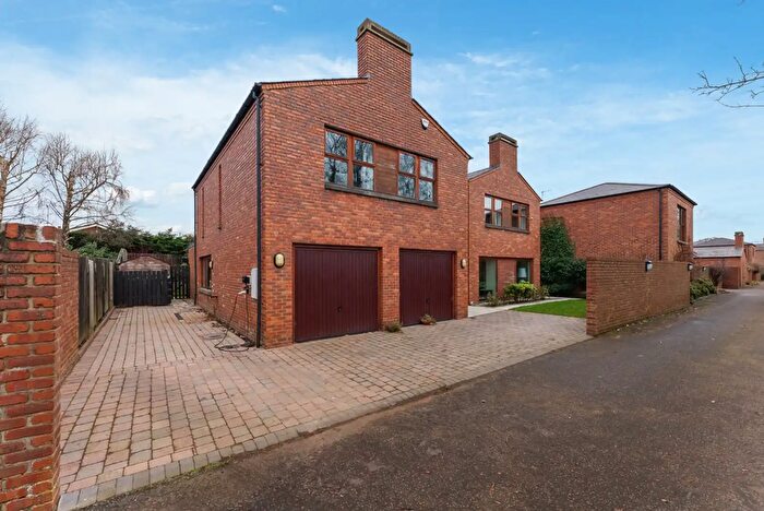 4 Bedroom Detached House For Sale In Quarterlands Lane, Lisburn, BT27