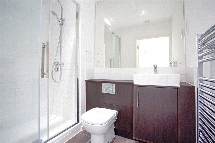 2 Bedroom Apartment For Sale In Witley House, Garfield Road, Addlestone, KT15