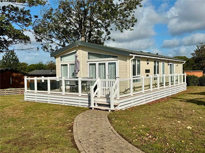 2 Bedroom Park Home For Sale In Chewton Meadow, Naish Estate, Barton On Sea, Hampshire, BH25