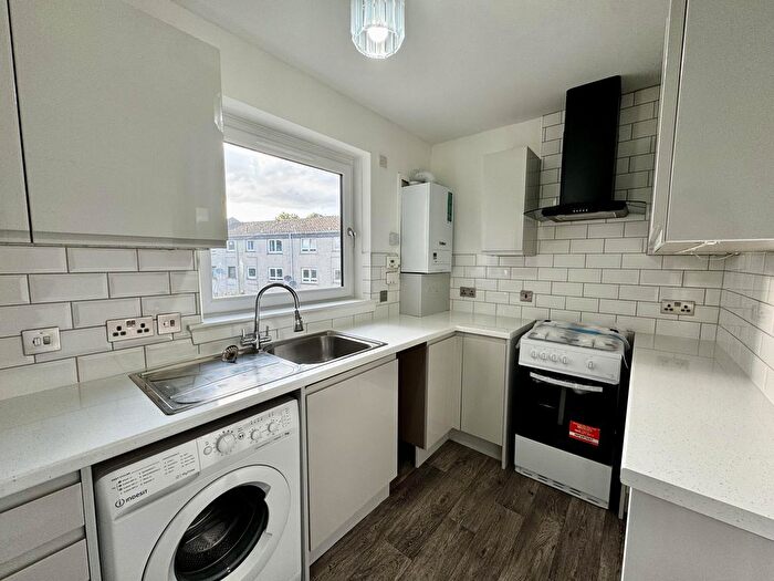 2 Bedroom Flat To Rent In Wingate Road, Aberdeen, AB24