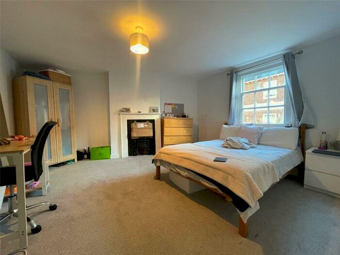 1 Bedroom End Of Terrace House To Rent In Longbrook Street, Exeter, Devon, EX4