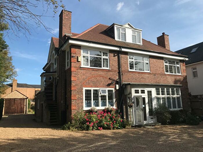 4 Bedroom Flat To Rent In Gatesford Lodge, Traps Lane, New Malden, KT3