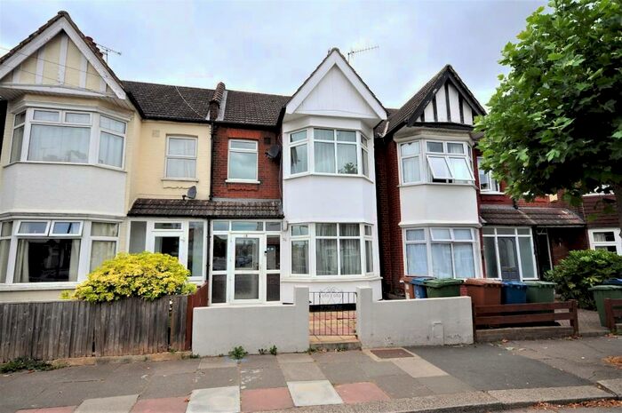 3 Bedroom Terraced House To Rent In Drury Road, Harrow, HA1