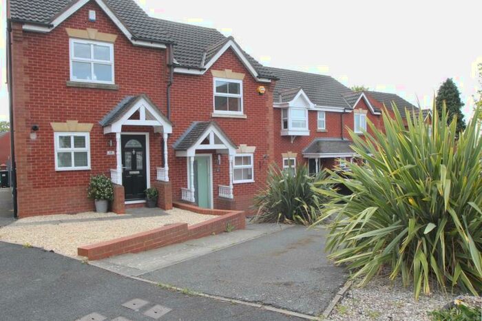 2 Bedroom Terraced House To Rent In Barnswood Close, Halesowen, West Midlands, B63