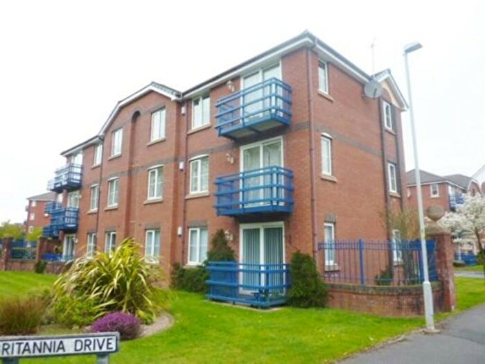 2 Bedroom Flat To Rent In Mountbatten Close, Ashton-on-ribble, Preston, PR2