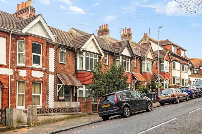 2 Bedroom Maisonette For Sale In Millers Road, Brighton, BN1