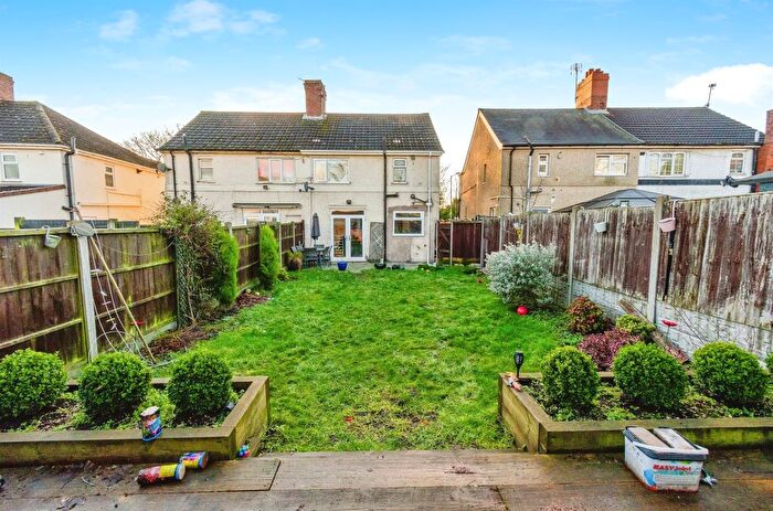 3 Bedroom Semi-Detached House For Sale In Primrose Lane, Fallings Park, Wolverhampton, WV10