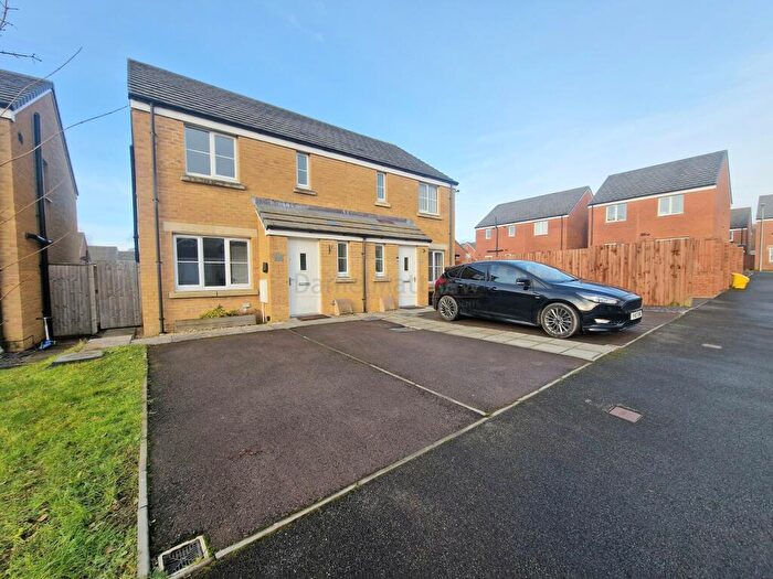 3 Bedroom Semi-Detached House To Rent In Maes Brynach, Brynmenyn, Bridgend., CF32