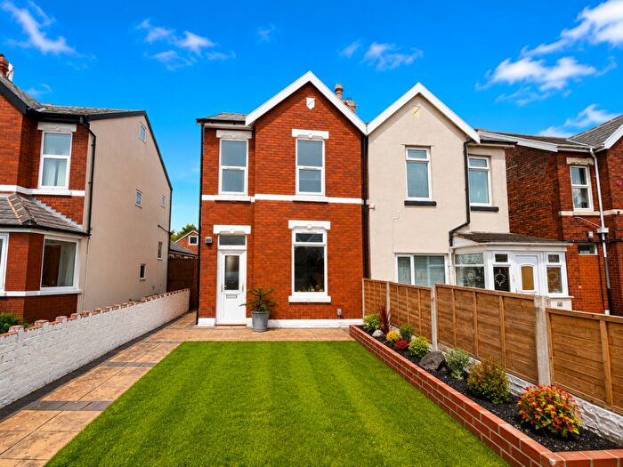2 Bedroom Semi-Detached House For Sale In Thornton Road, Southport, PR9