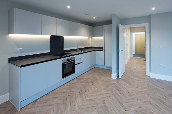 1 Bedroom Flat To Rent In Zest House, Bush Hill Park, N9