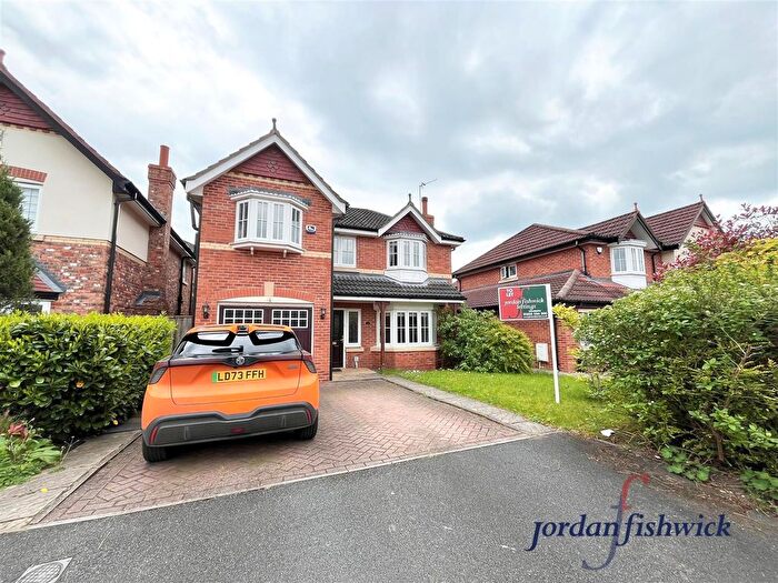 4 Bedroom Property To Rent In Glenville Close, Cheadle Hulme, Cheshire, SK8