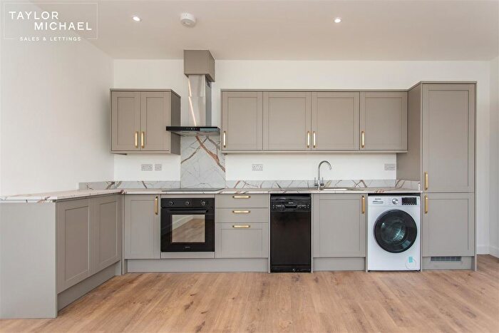 1 Bedroom Flat To Rent In The Esplanade, Worthing, BN11