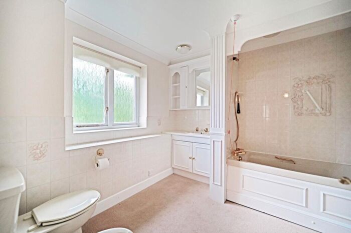 2 Bedroom Cottage For Sale In Bushell Drive, Solihull, B91