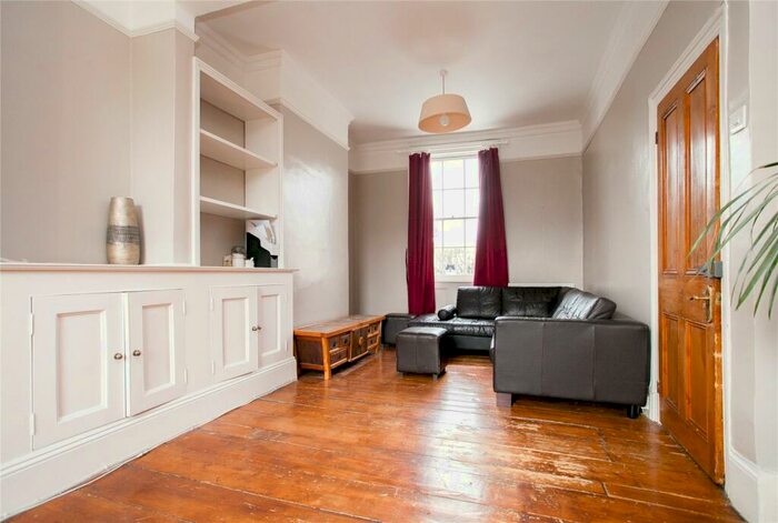 3 Bedroom House To Rent In Culford Road, De Beauvoir, N1