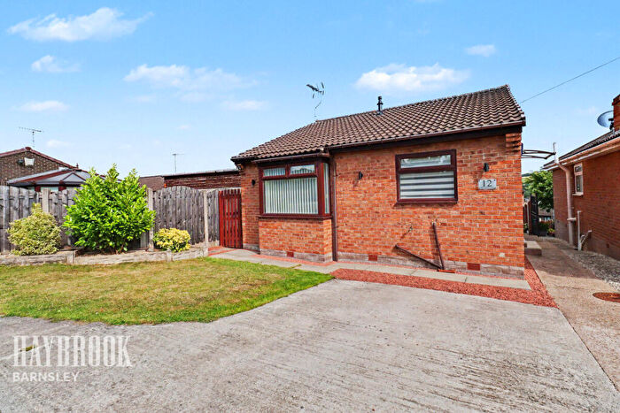 2 Bedroom Detached Bungalow For Sale In Steeton Court, Elsecar, S74